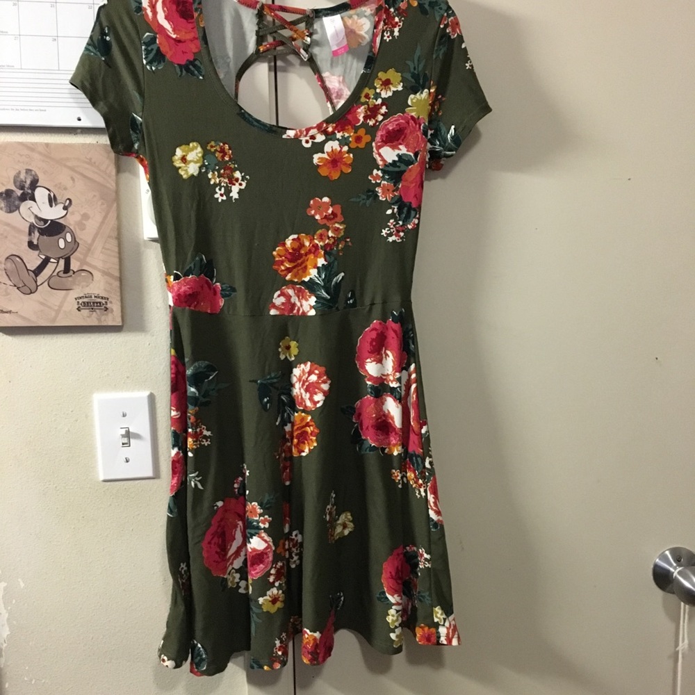 Bundle - Picture 3 of 4